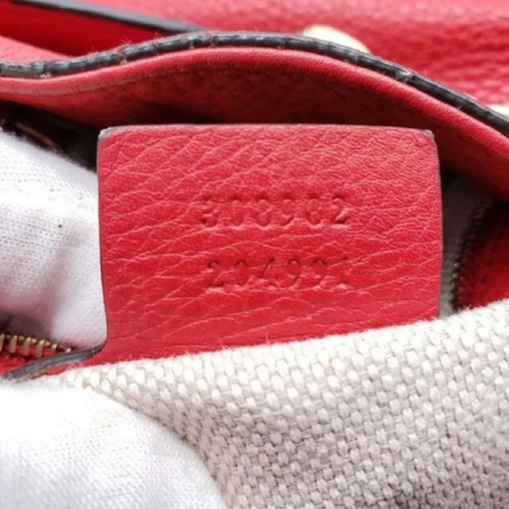 Gucci Soho Medium on Chain Leather Shoulder Bag - Picture 11 of 16